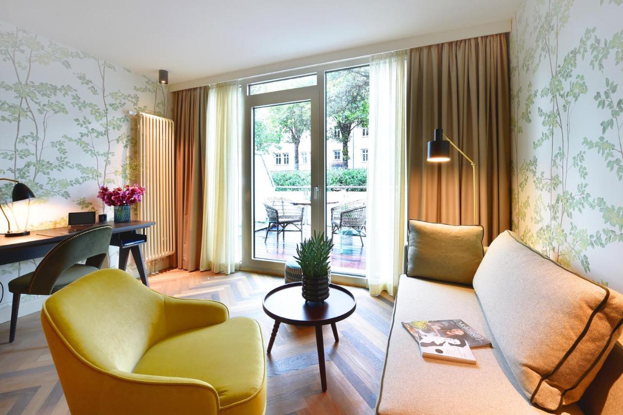 Das James فلنسبورغ المظهر الخارجي الصورة A suite at the Hotel Axelmannstein