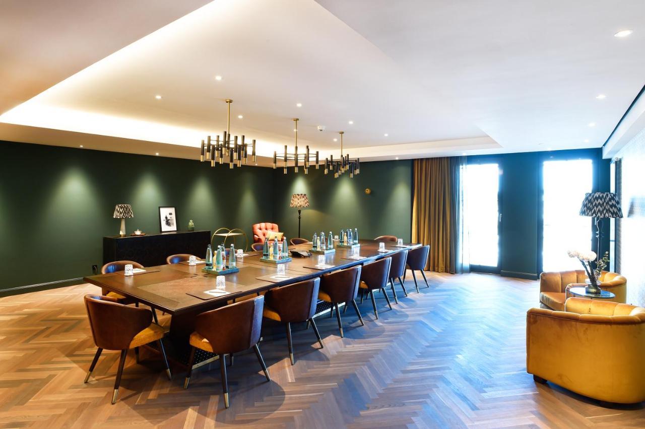 Das James فلنسبورغ المظهر الخارجي الصورة The Boardroom at The Ivy Collection
