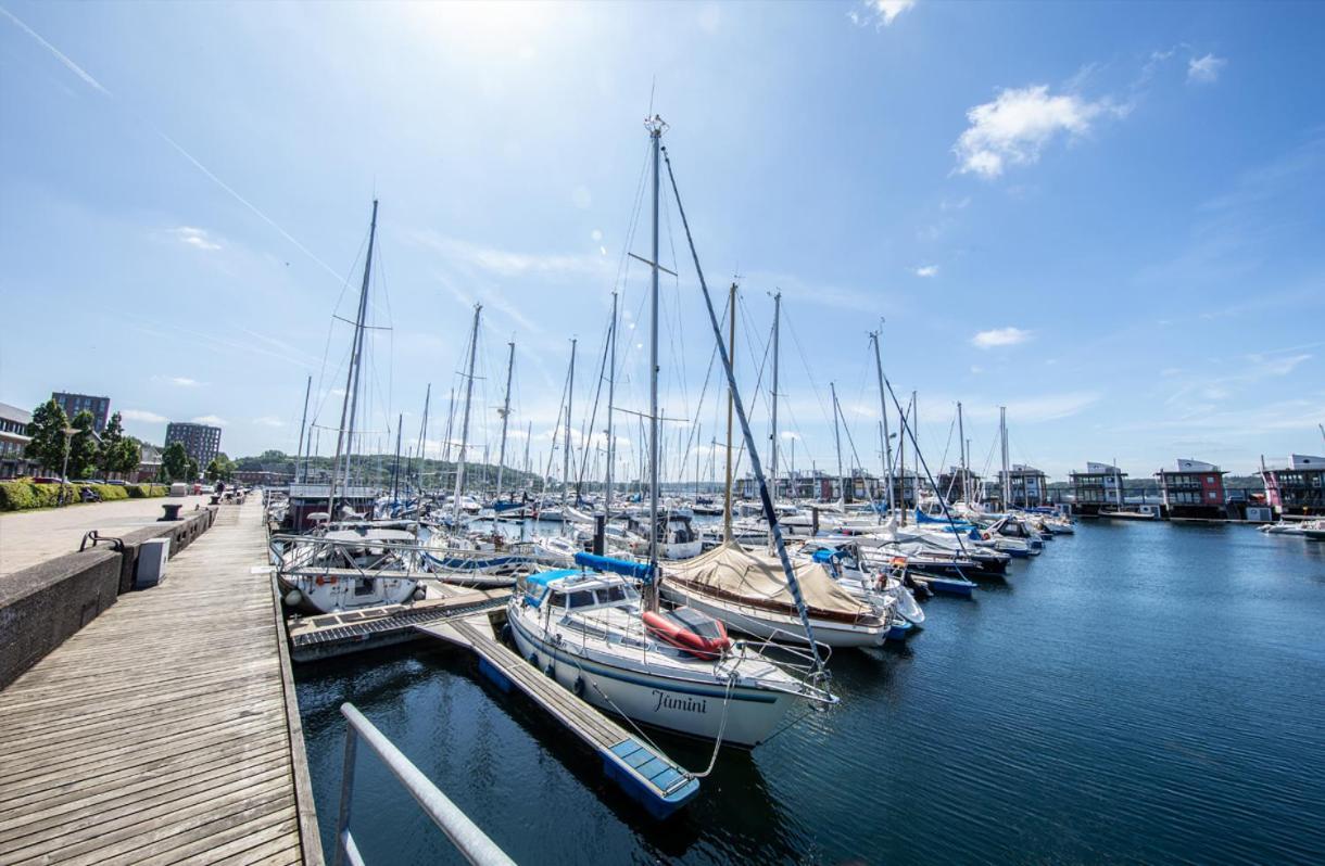 Das James فلنسبورغ المظهر الخارجي الصورة Marina in Aarhus, Denmark